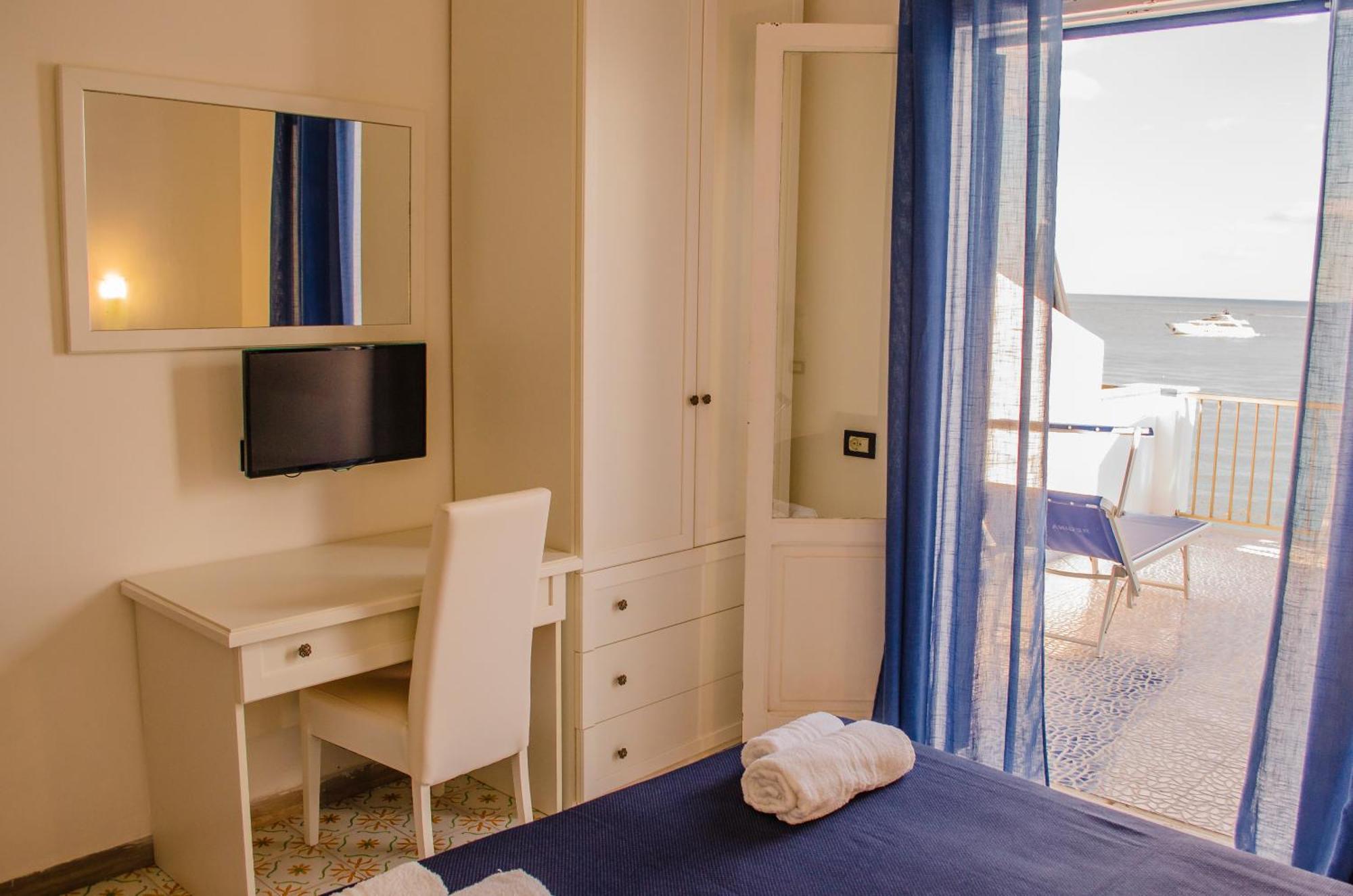 Hotel Regina del Mare Barano dʼIschia Esterno foto