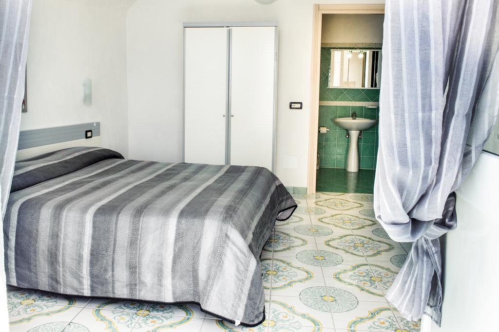 Hotel Regina del Mare Barano dʼIschia Esterno foto